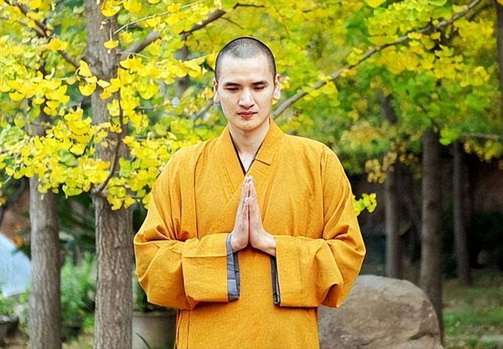 释明心放弃铁饭碗出家,最帅和尚释明心放弃铁饭碗