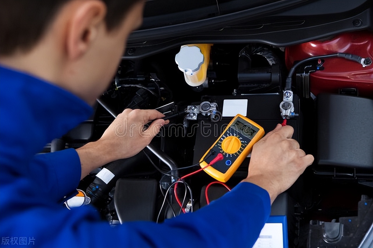 如何判断汽车电瓶该更换了,如何判断汽车电瓶是否应该更换