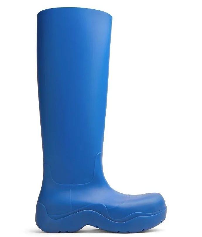 顶流卖丑大翻车！11万的透视裤、露奶衫，25万的飞机包，狗都不买