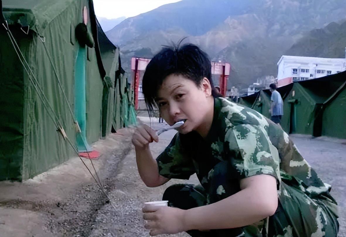 当年李琼为何爆红,歌星李琼是哪一年出生的