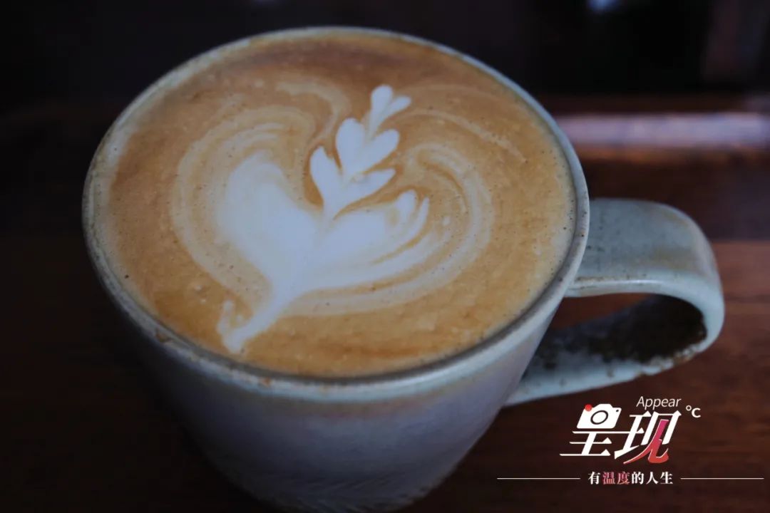 “宝藏青年”从北京到威海，在海边开复古咖啡馆，择一城等一人