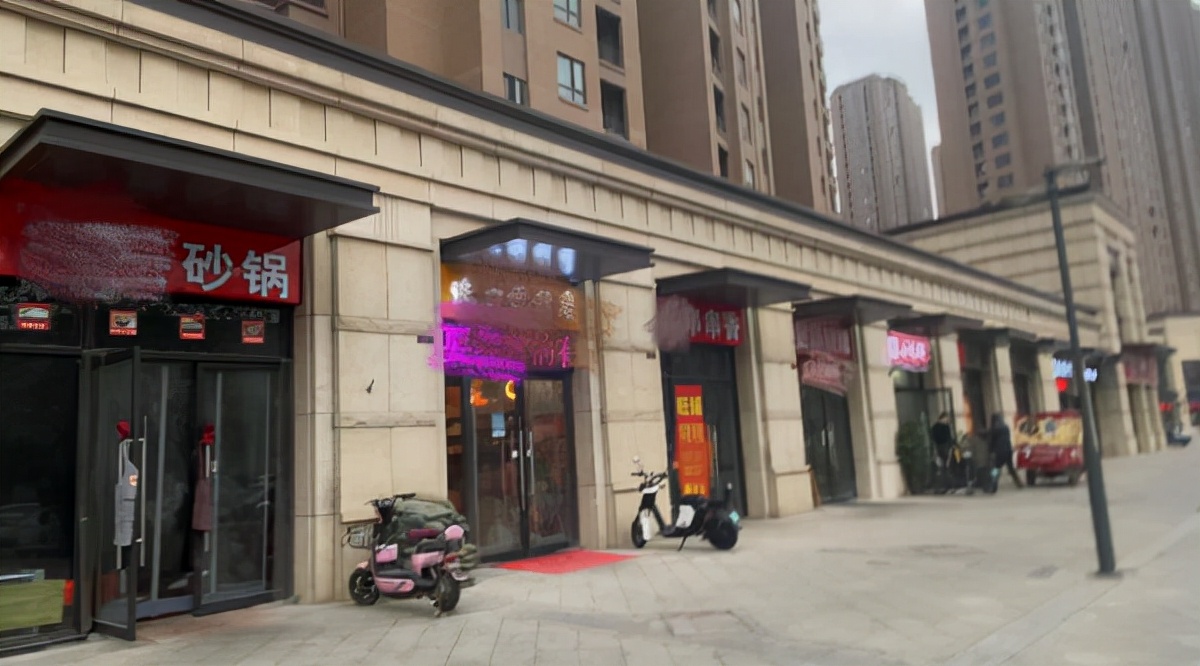 饭馆油烟机允许装到小区里,餐馆把油烟机安在小区怎么处理