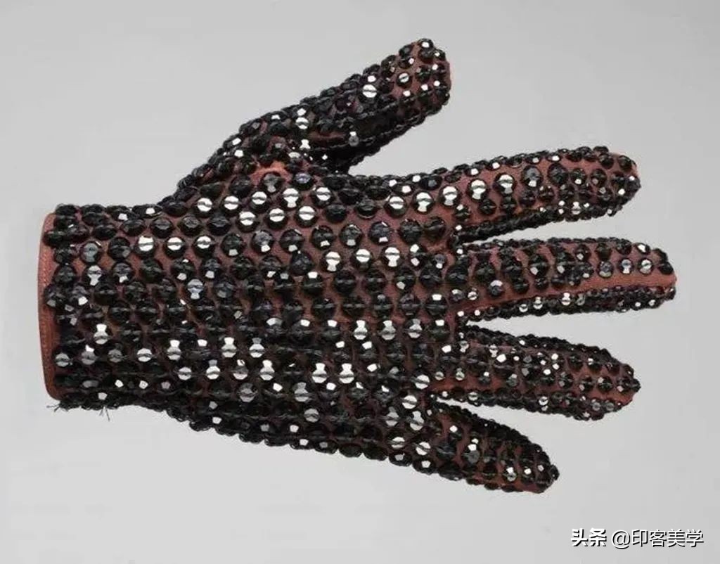 顶流名人的遗物,一缕头发也拍出百万?