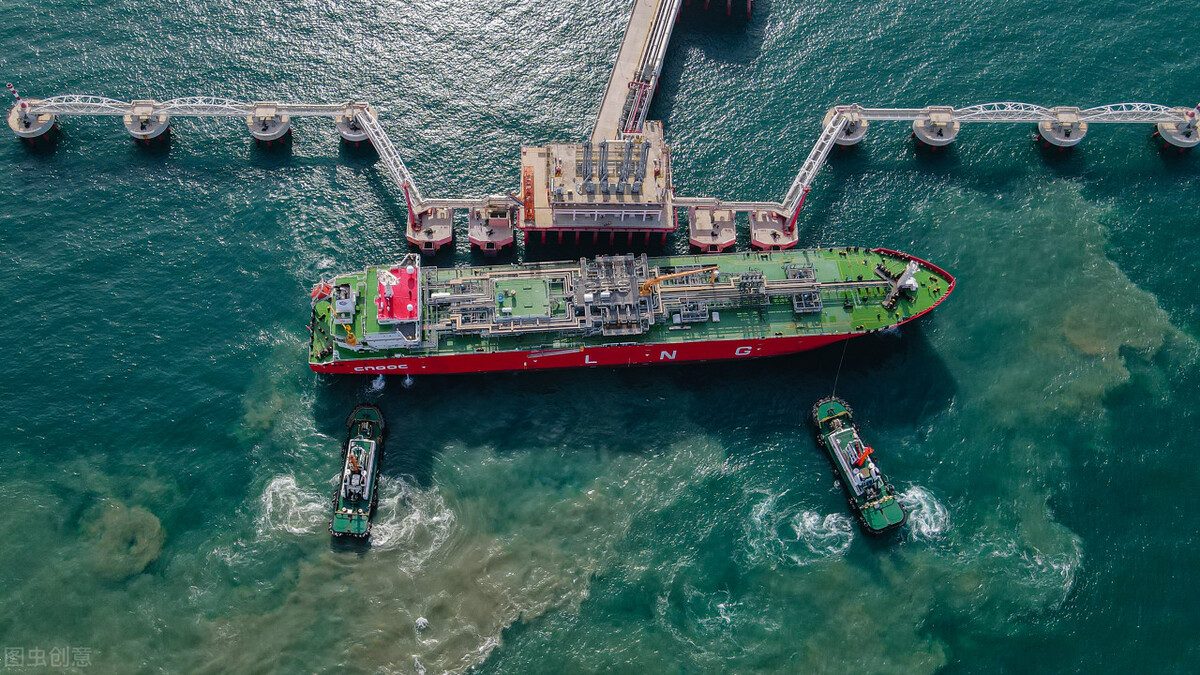 美国向俄罗斯大量购买原油,美国狂买俄罗斯原油一周激增