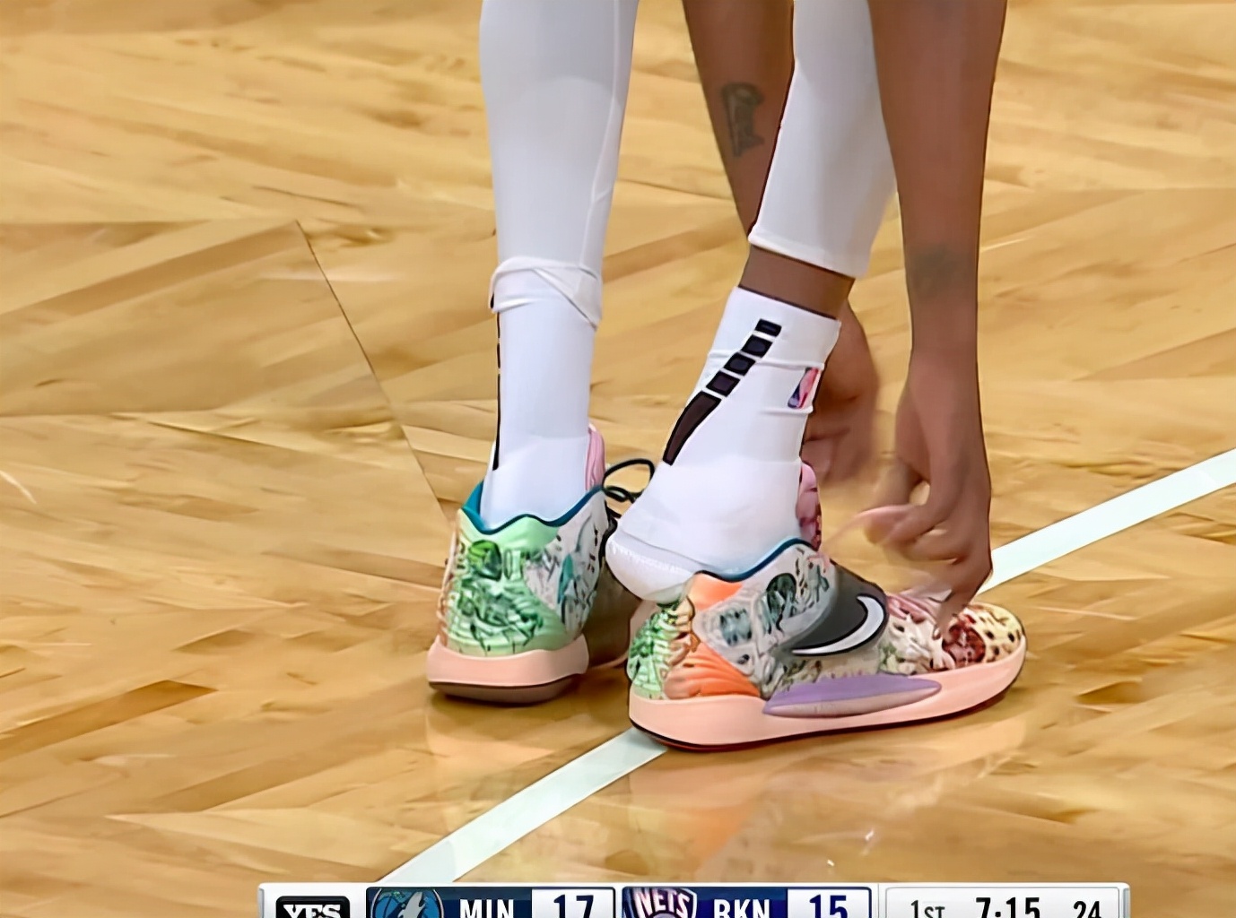 杜兰特摔倒搞笑视频,杜兰特掉鞋搞笑集锦