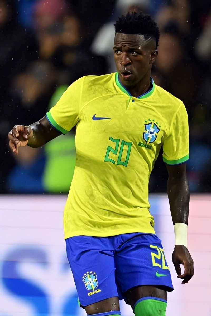 姆巴佩同期数据与梅西c罗对比,22年世界杯梅西和姆巴佩数据对比