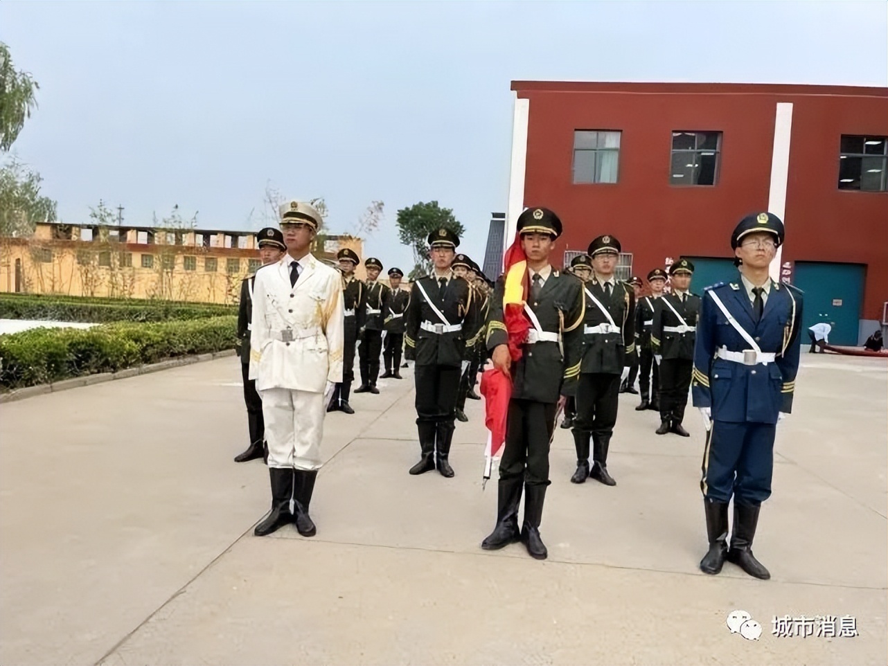 立中华十德树时代新人——临汾新博学十德教育论坛隆重召开