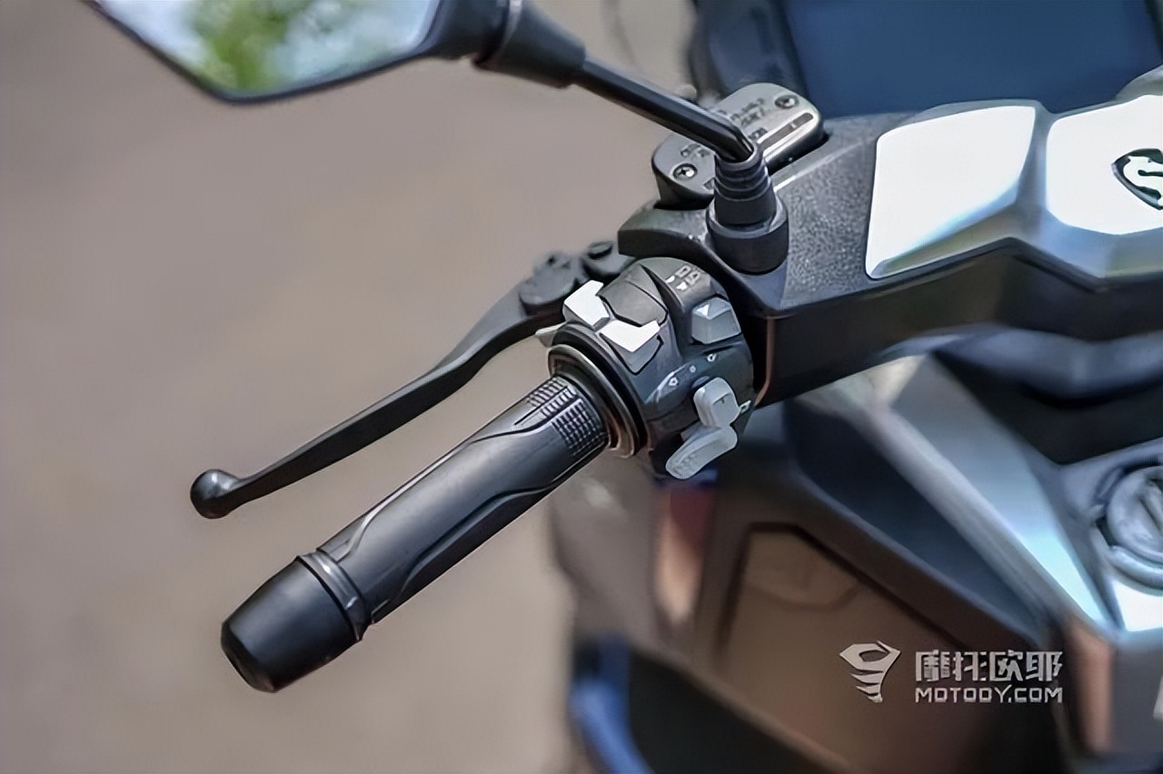 250cc踏板算不算大排量,哪款三万以内250cc踏板值得入手