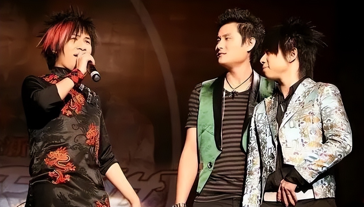 大鹏对大张伟说了什么话,为什么说大张伟清醒又童真