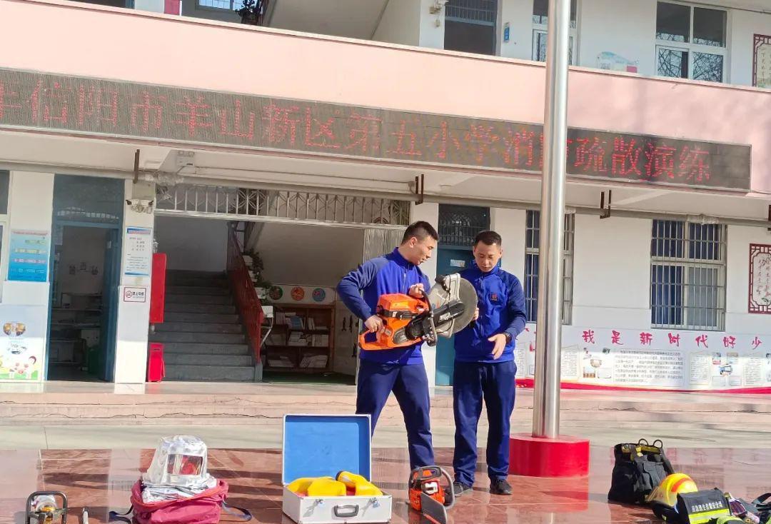 息县消防安全培训暨应急演练,信阳师范消防演练