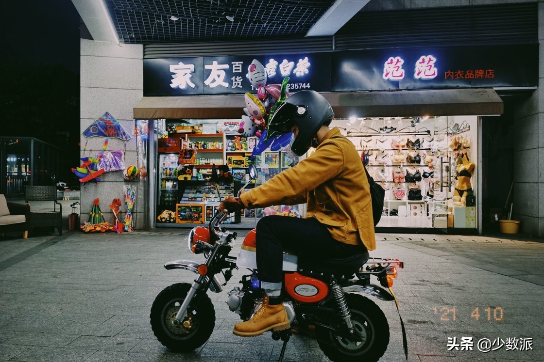 新手学驾驶三轮摩托车的具体步骤,想入坑摩托车的新手该从哪里开始