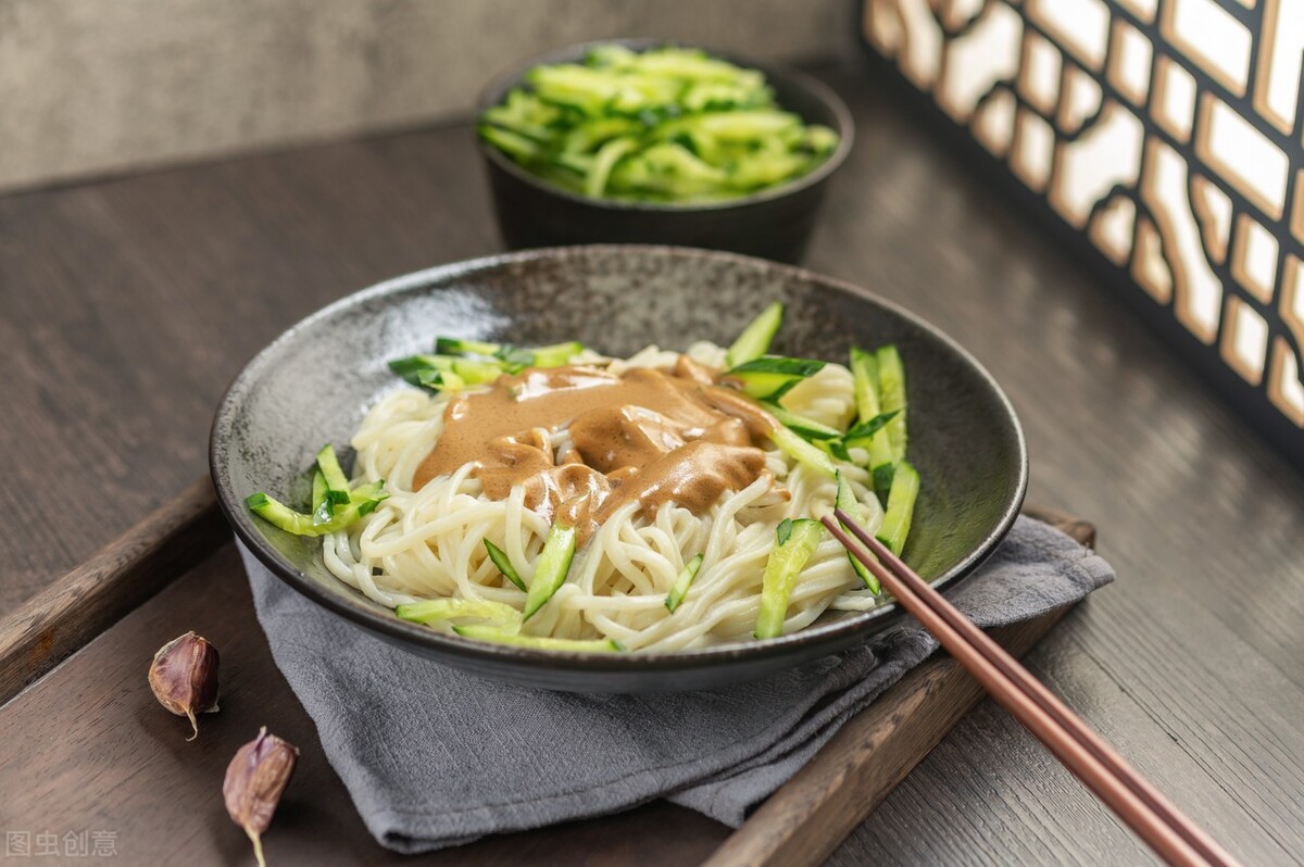 做凉面好吃的秘诀都在这里,想吃凉面不用擀面杖