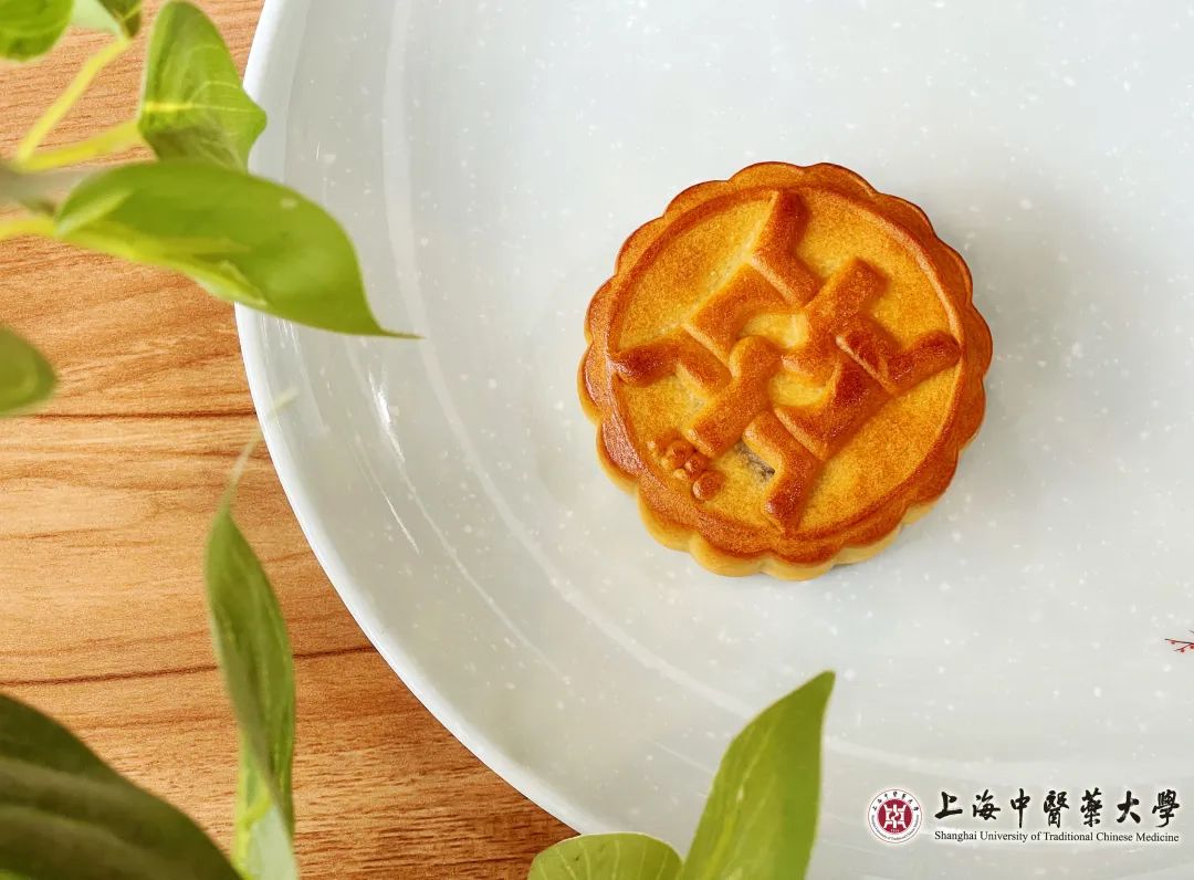 上海高校月饼新鲜出炉,上海哪个大学月饼最好吃