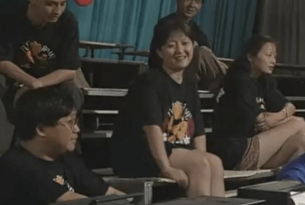 英如镝妈妈梁欢和宋丹丹,梁欢的老公是谁