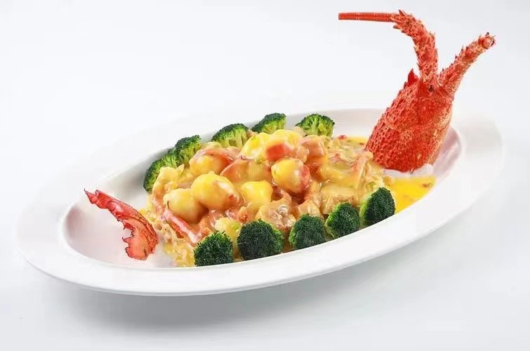 闺蜜结婚我去上海喝喜酒随礼1200，一开席笑了，网友：这菜真豪气