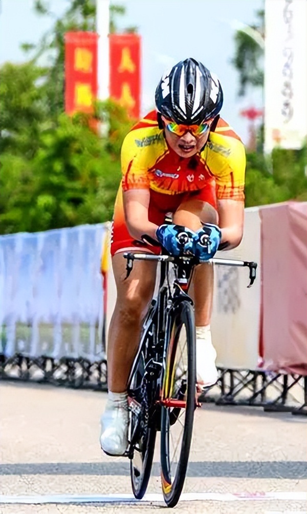 平凉超级足球,平凉崆峒泾川足球赛