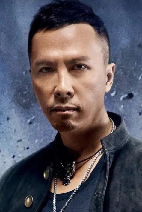 7次断手、全身100多针、大小便*禁失**，这些武打明星让人动容