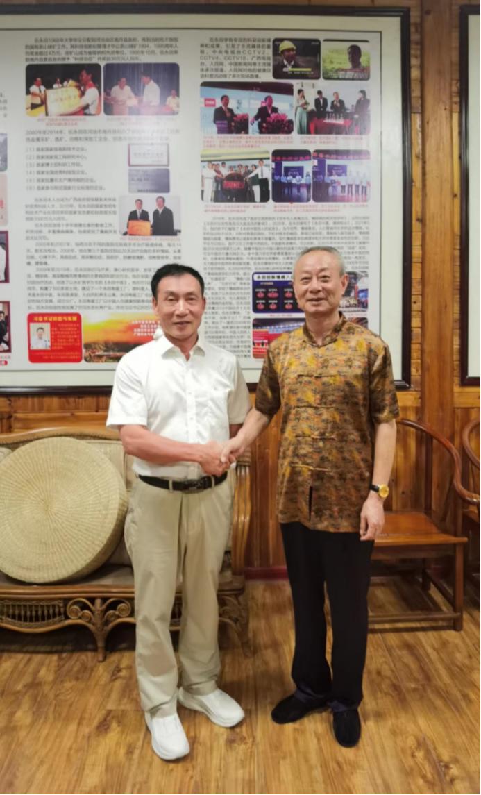 老狼赵旭央视新闻,老狼赵旭接受记者采访