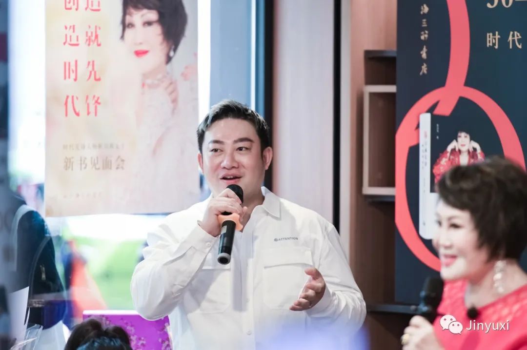 时隔三十年，我重回三联书店