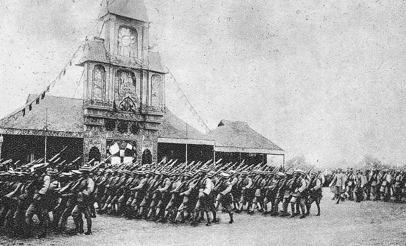 八路军6个师长只有他没成为元帅，晚年担任副主席，儿子是将军