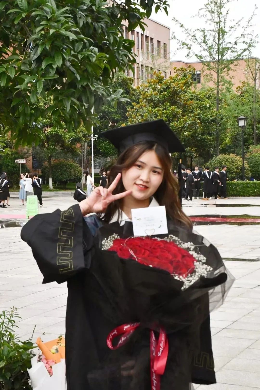 先来一波毕业照,第一张毕业照和最后一张毕业照