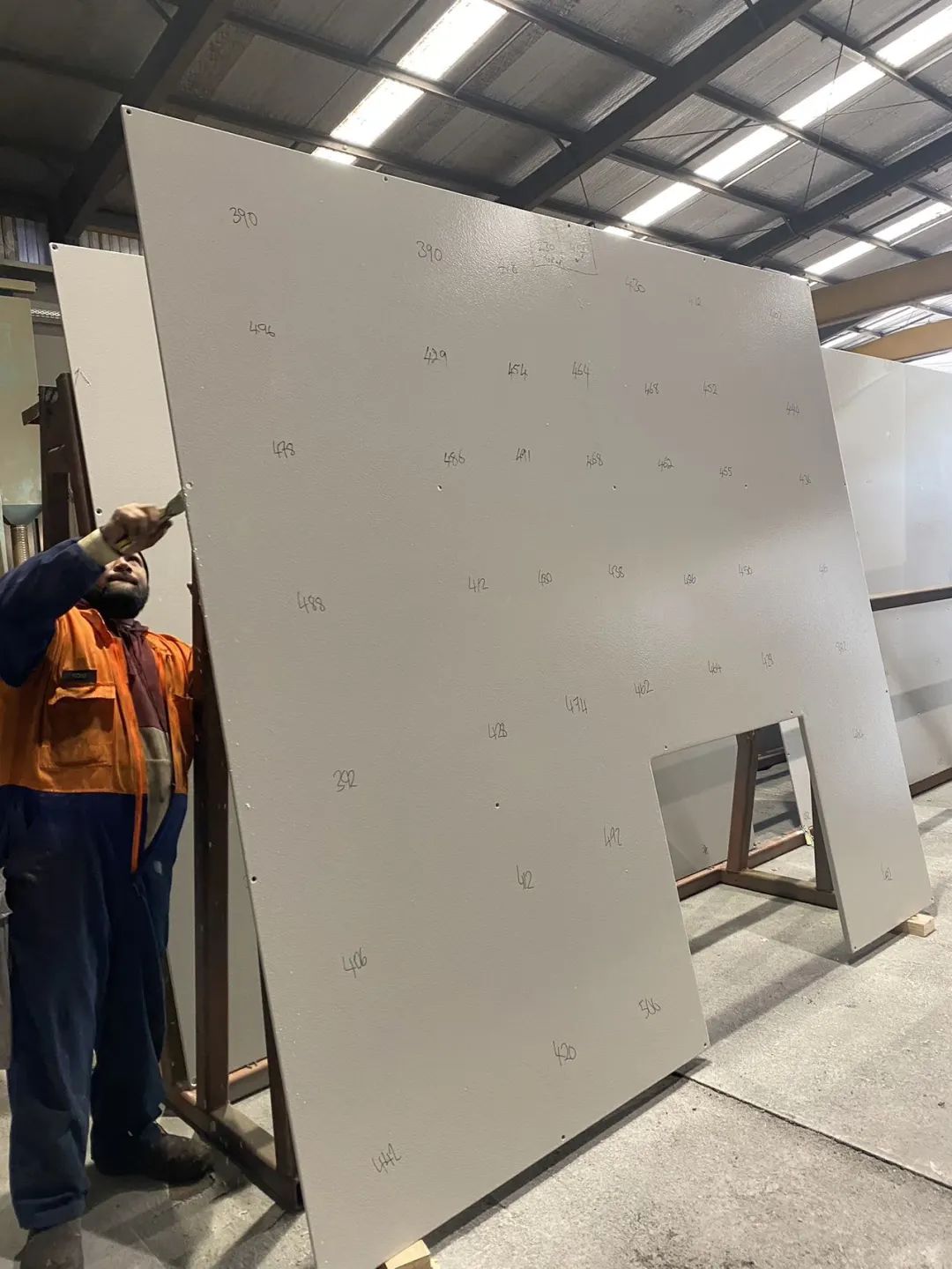 孙哥在新西兰:15岁退学,17岁生子,28岁出国,一小时挣200元