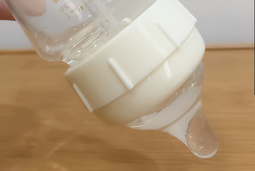 宝宝防胀气奶瓶正确的用法,婴儿防胀气奶瓶怎么挑选