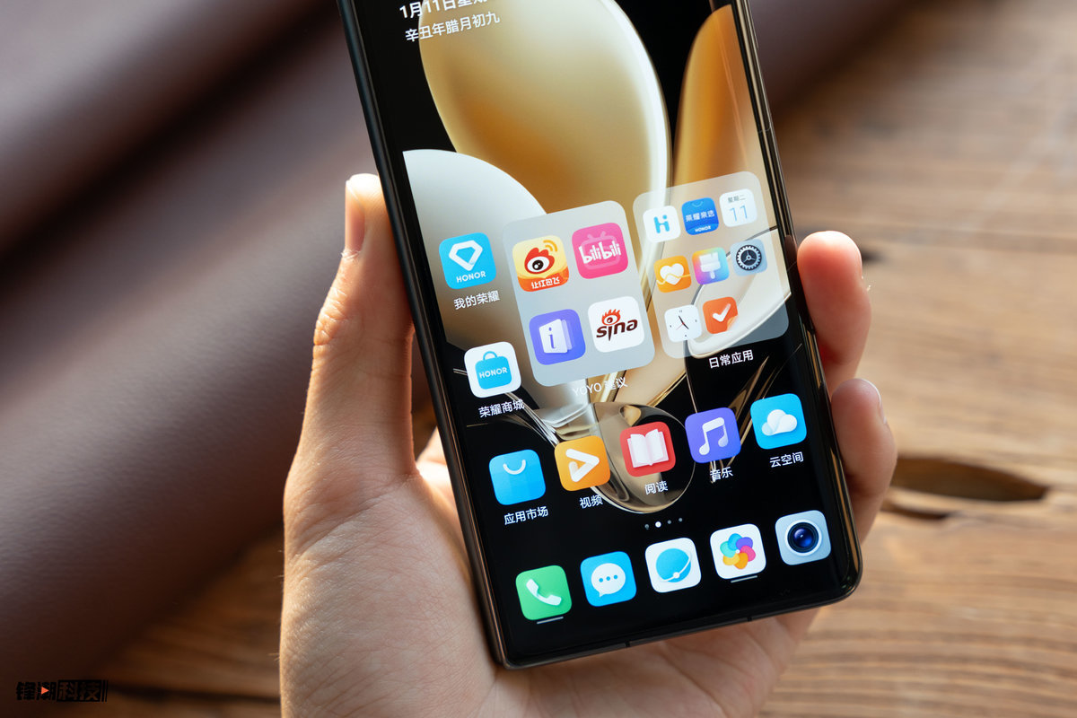 荣耀magicv适合自己的照片壁纸,荣耀magicv图