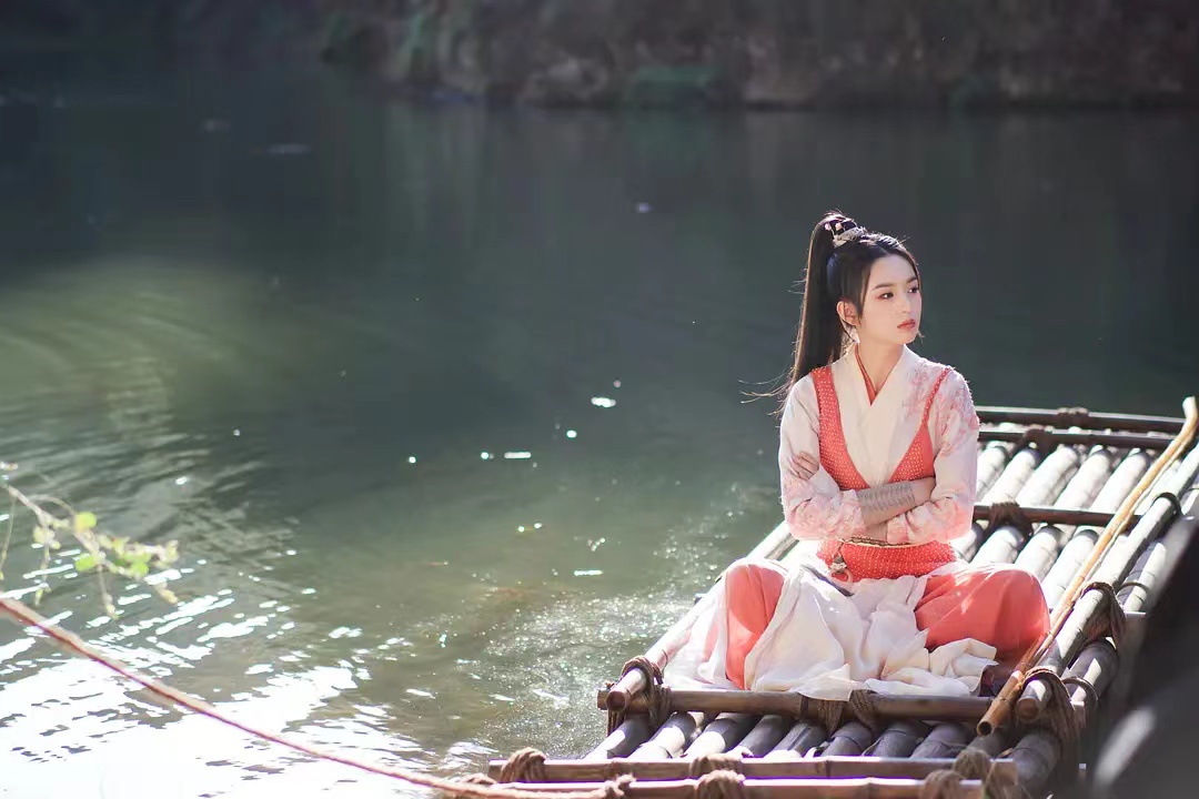 鞠婧祎和周也的区别,鞠婧祎周奇