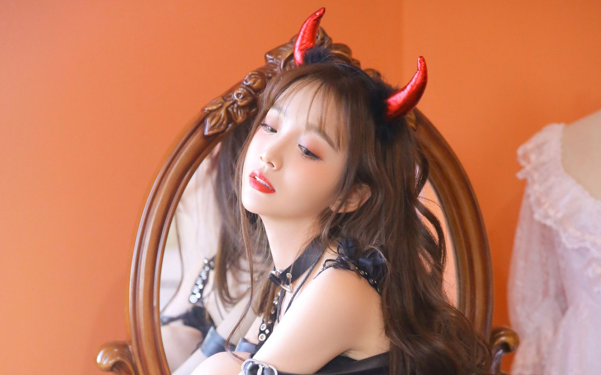 三只手指捏田螺的歇后语是什么,爆笑歇后语老鹰打饱嗝