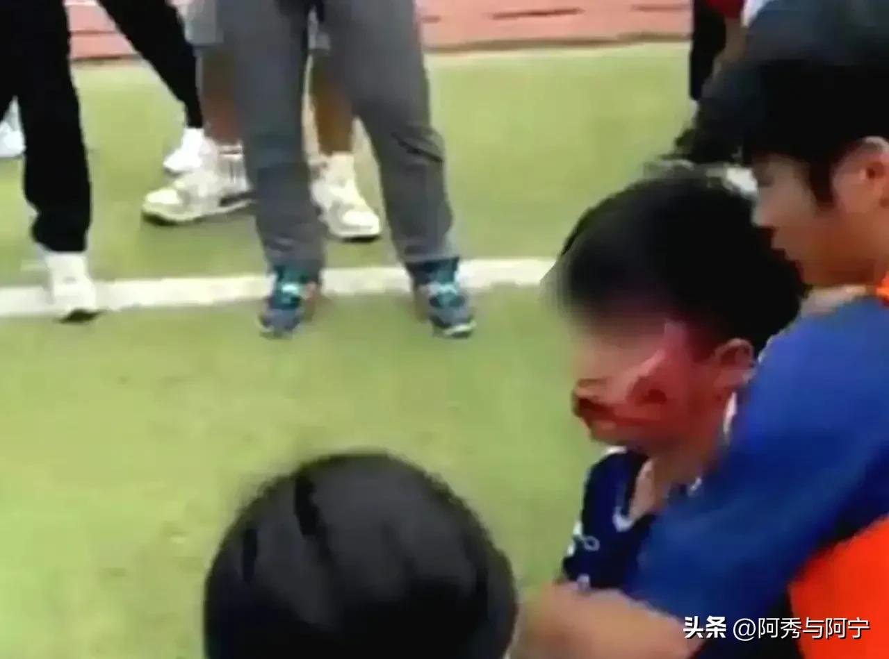 请停止网络暴力校园霸凌零容忍,请停止网络霸凌是什么意思