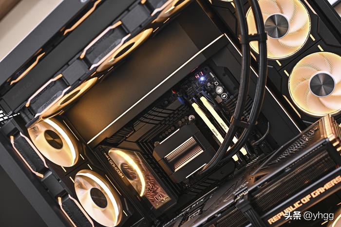 黑金全塔海景房——ROGZ790HERO+4080猛禽+追风者NV7装机展示