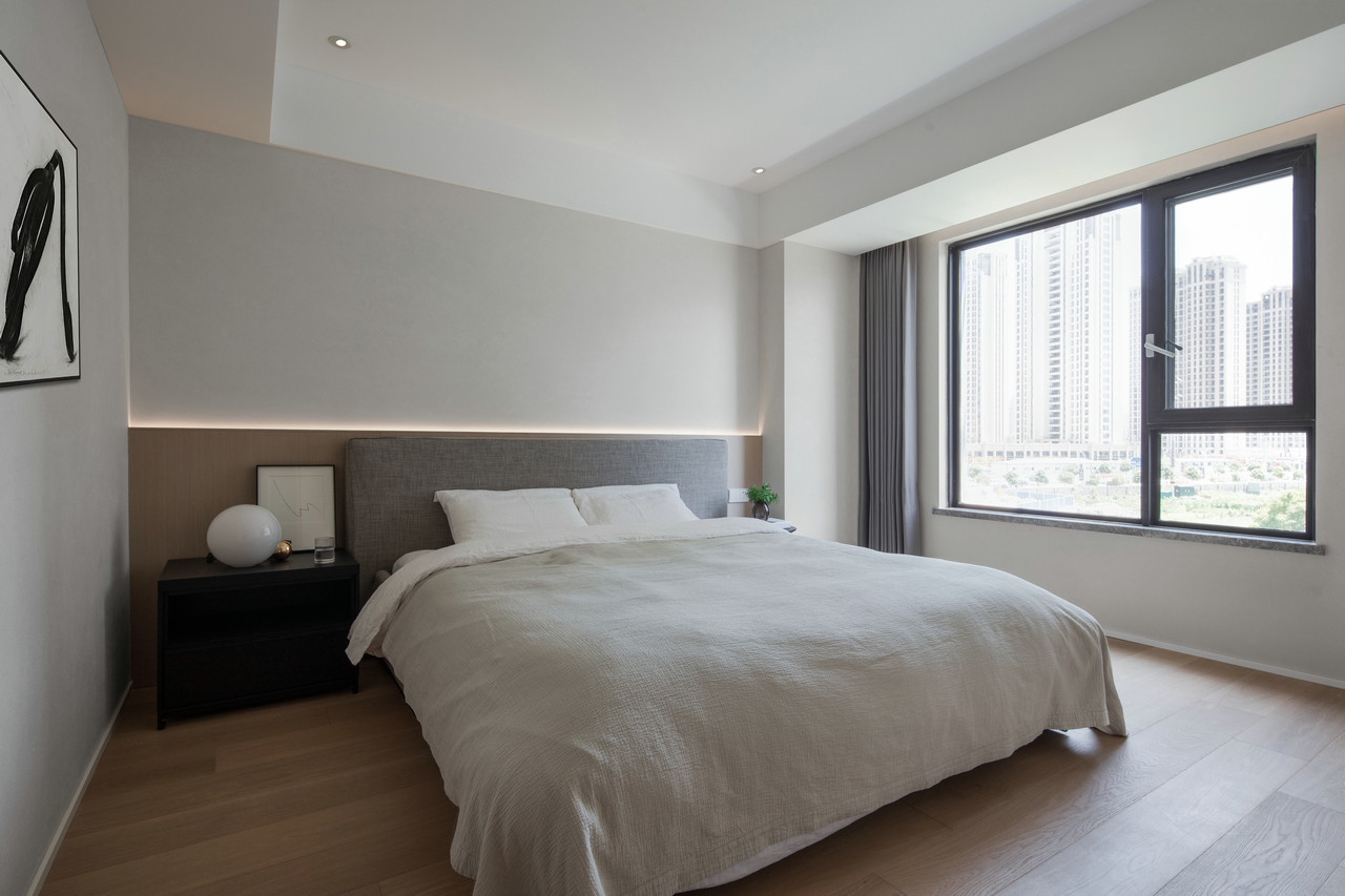 主卧床头不靠卫生间装修,床头三不靠五不摆是什么意思