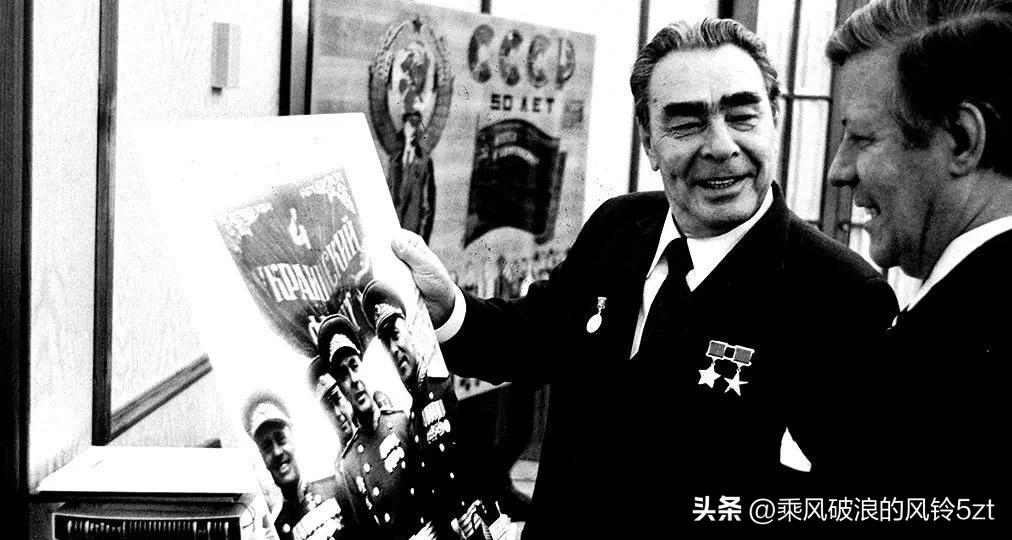 日军日记：路遇逃难的女学生，我将她的腿骨做成了锋利的*刀刺**!