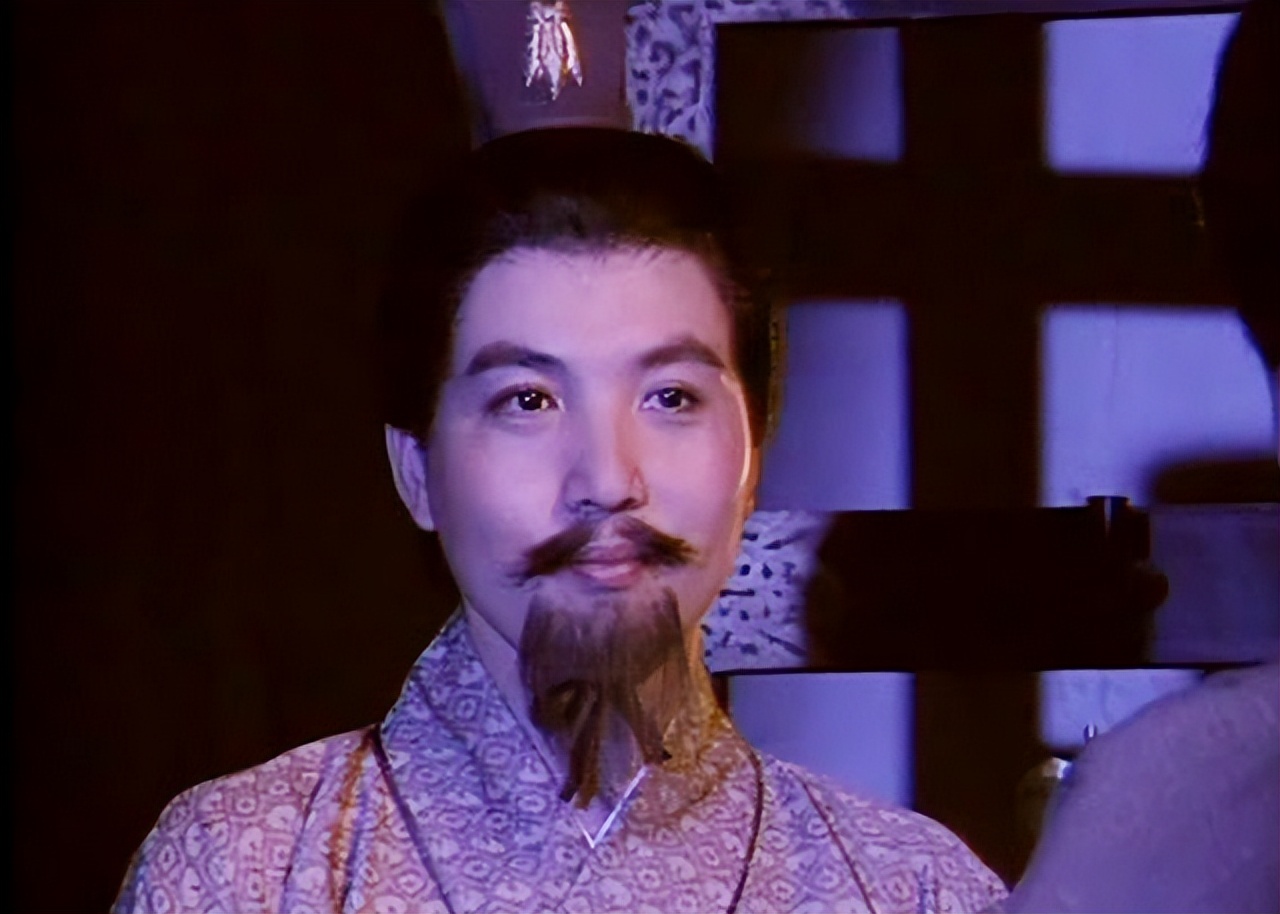 诸葛亮临死后司马懿痛哭,诸葛亮临死前安排谁吓走司马懿