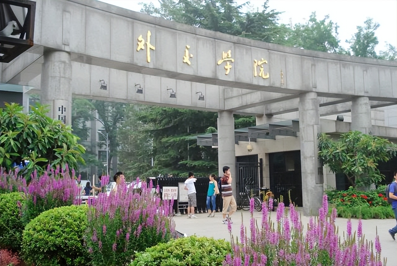 我国“最难考”的5所大学,清华只能排第五,北大连榜都上不了