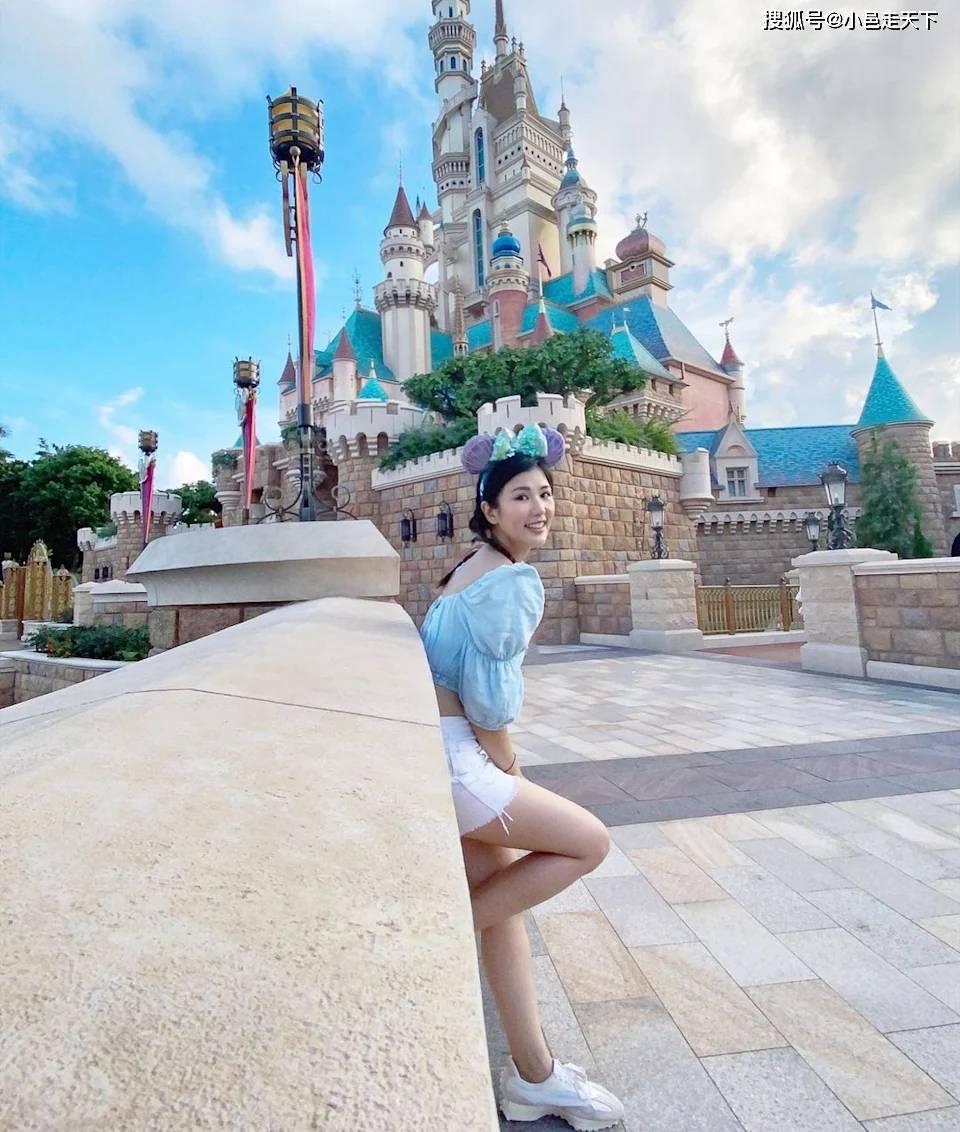 《言法人》，COCO18岁拍的性感照片，30岁要花100万买回来