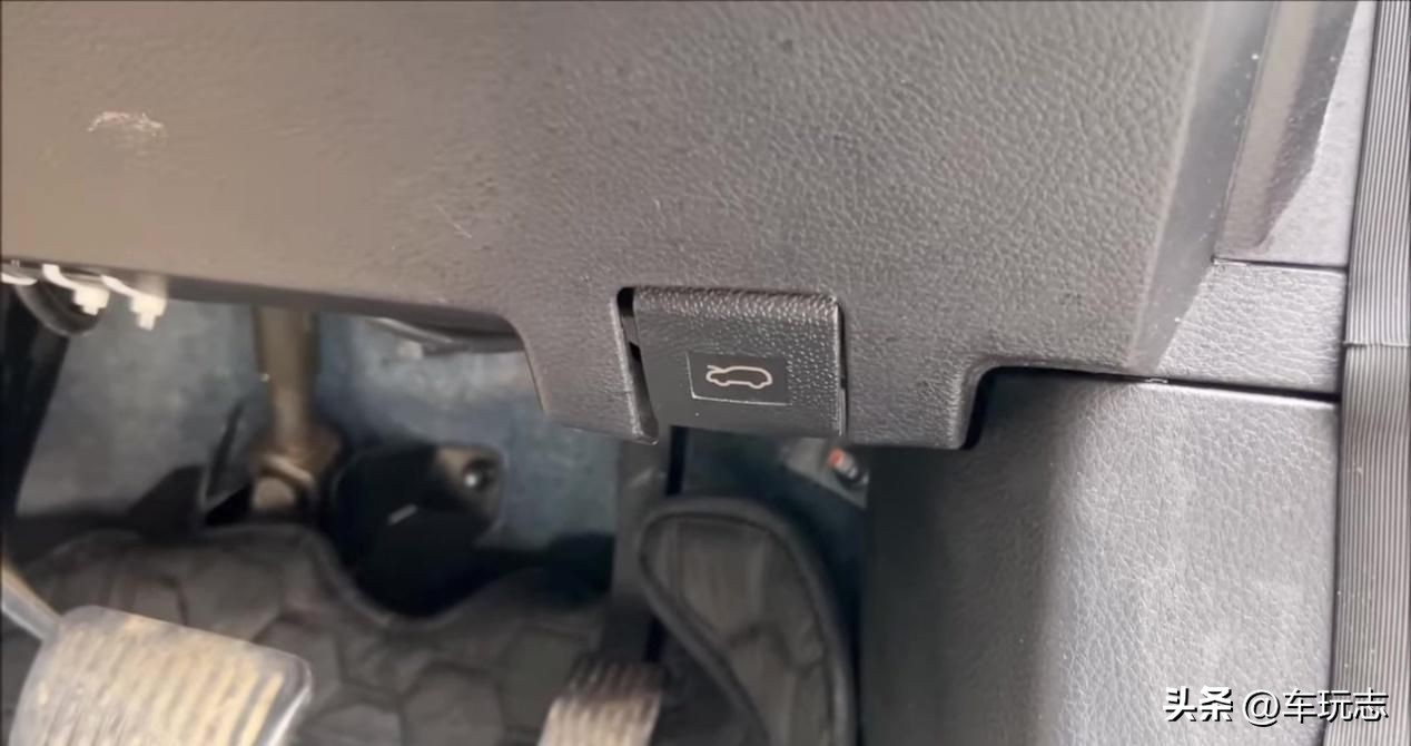 e6比亚迪新能源汽车,纯电动比亚迪e6不容忽视的亮点