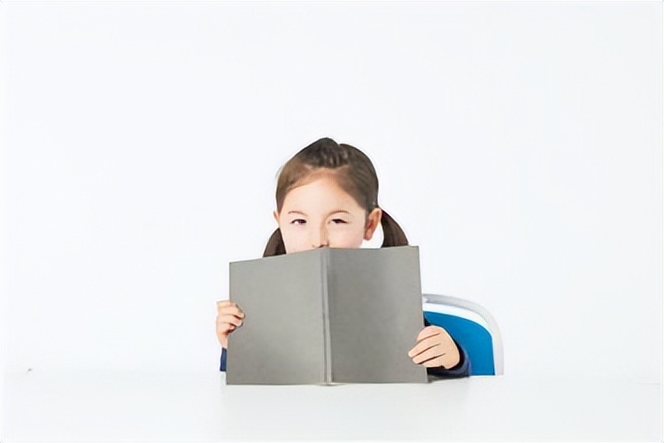 女孩聪明伶俐的英文名,女孩聪明伶俐的名字带解释