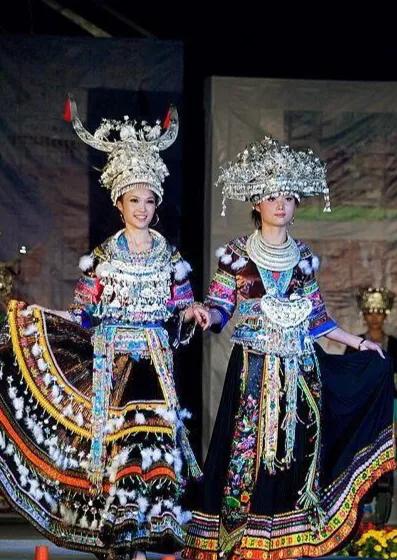 五十六个民族服饰大集锦,费青儿五十六个民族服饰合集