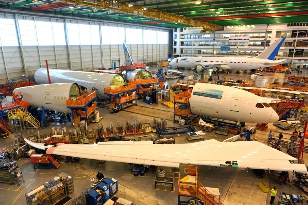 战斗机为什么不用碳纤维做,为什么战斗机不用碳纤维