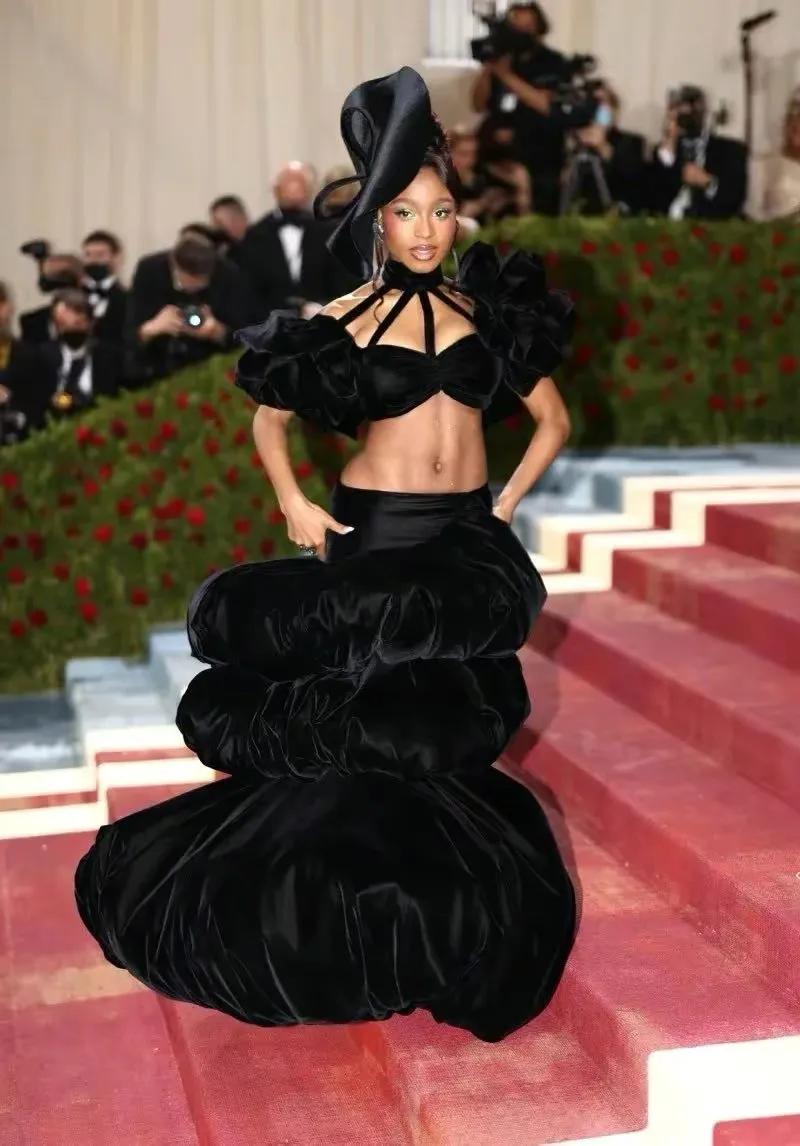 谷爱凌2019穿抹胸裙,谷爱凌穿白色长裙