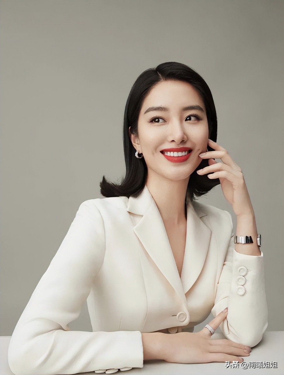 30-40岁洋气超短烫卷发减龄,适合50岁的减龄短羊毛卷发型