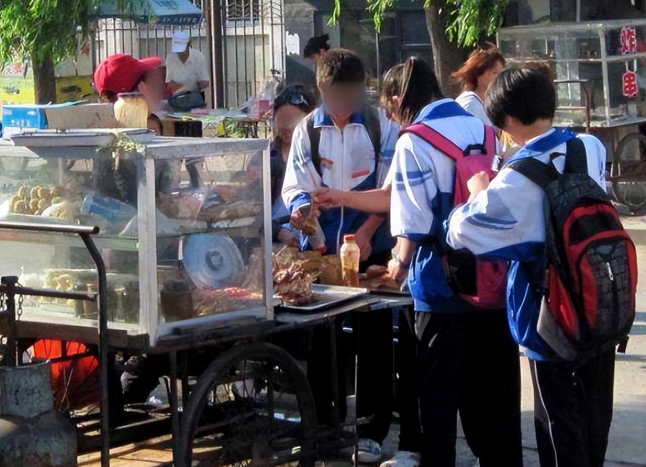 校门口最好吃的5种小吃,6种适合在学校门口卖的小吃