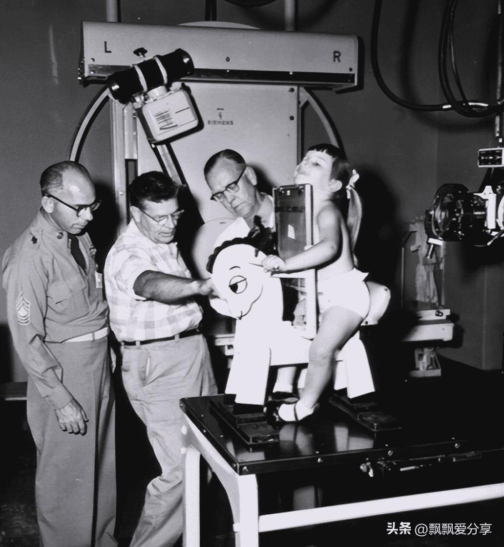 50年代处刑老照片图文,晚清犯人被打板子