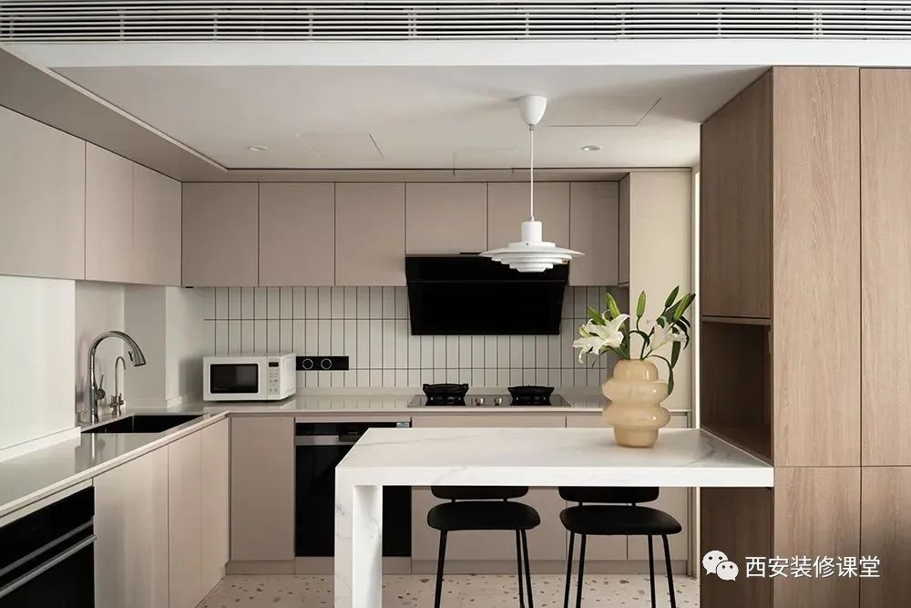 75㎡老破小的逆袭，超级收纳家