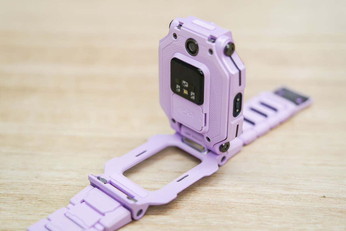 小天才儿童电话手表z7测评,小天才z9手表后面有时闪红光