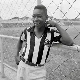 足球球王贝利的传奇之路,球王贝利的传奇足球之路