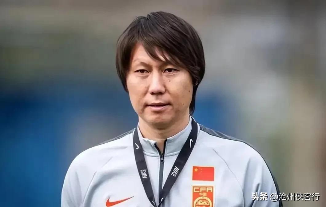 「足球观察」李铁涉嫌严重违法被查说明了什么