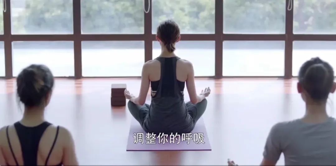 “收割”小仙女的头部瑜伽品牌倒下，又一波小仙女惨遭割韭菜